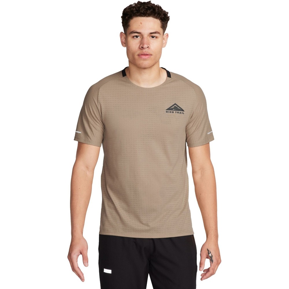 Nike Dri-FIT Trail Solar Chase Shortsleeve Shirt Men's Small Khaki DV9305-247